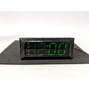 Best Buy essentials™ - BE-CLOPP3 Digital AM / FM Dual Alarm Clock - Black